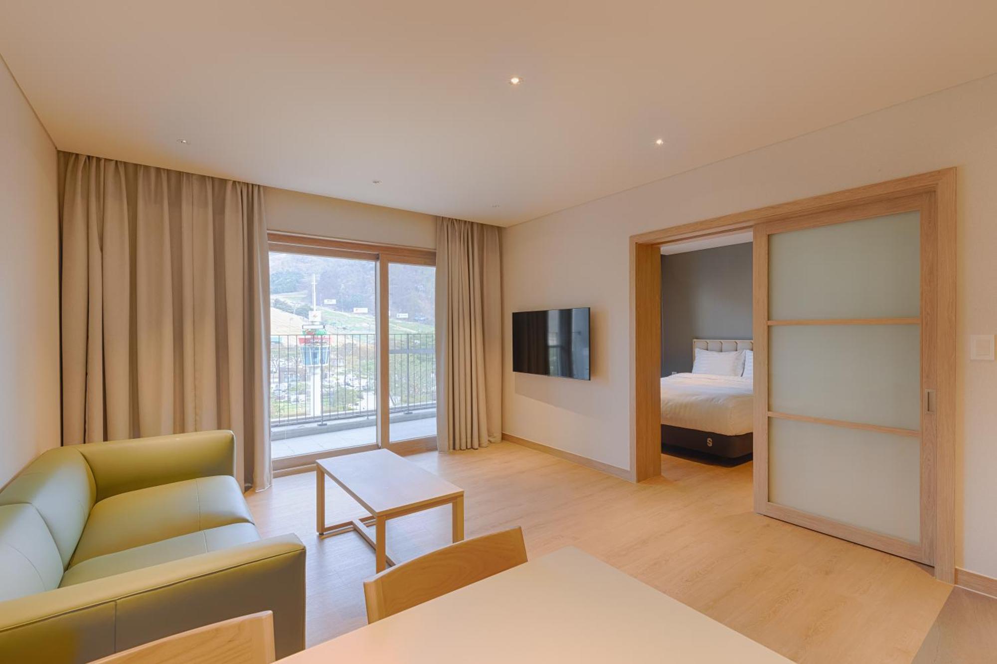 Sono Calm Vivaldipark Hotel Hongcheon Eksteriør billede